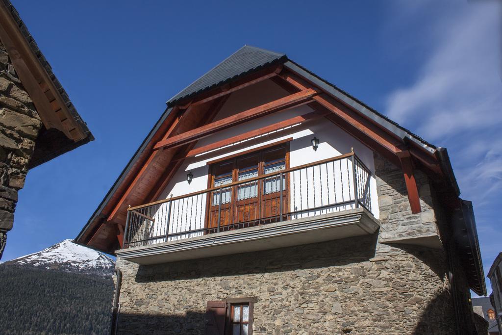 Apartamento Eth Humarau De Co De Bernat Mont Exterior foto