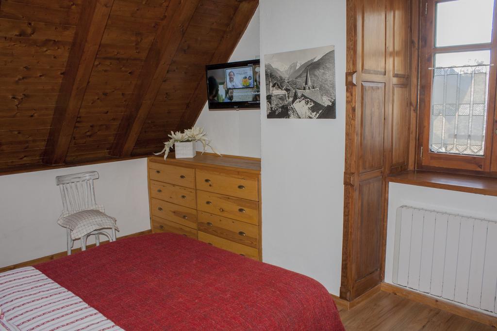 Apartamento Eth Humarau De Co De Bernat Mont Exterior foto